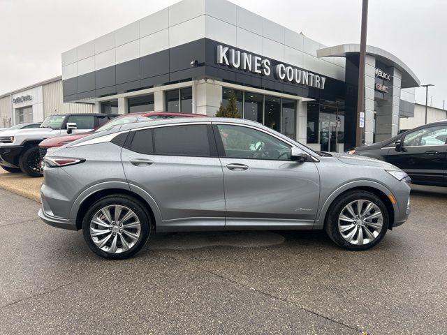 new 2025 Buick Envista car, priced at $31,935
