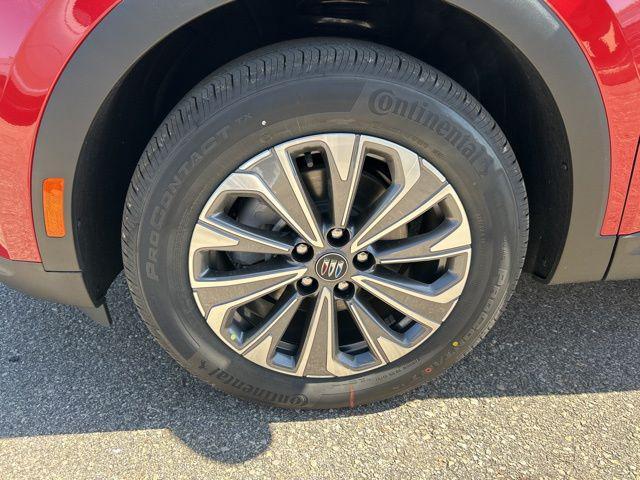 new 2025 Buick Envision car, priced at $39,650