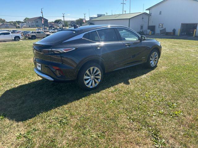 new 2025 Buick Envista car, priced at $30,210