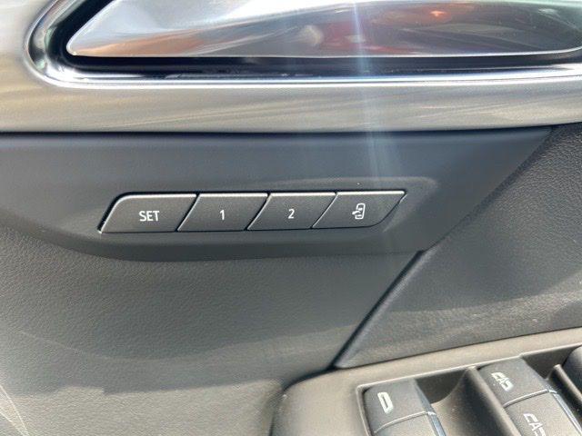 new 2025 Buick Envision car, priced at $45,865