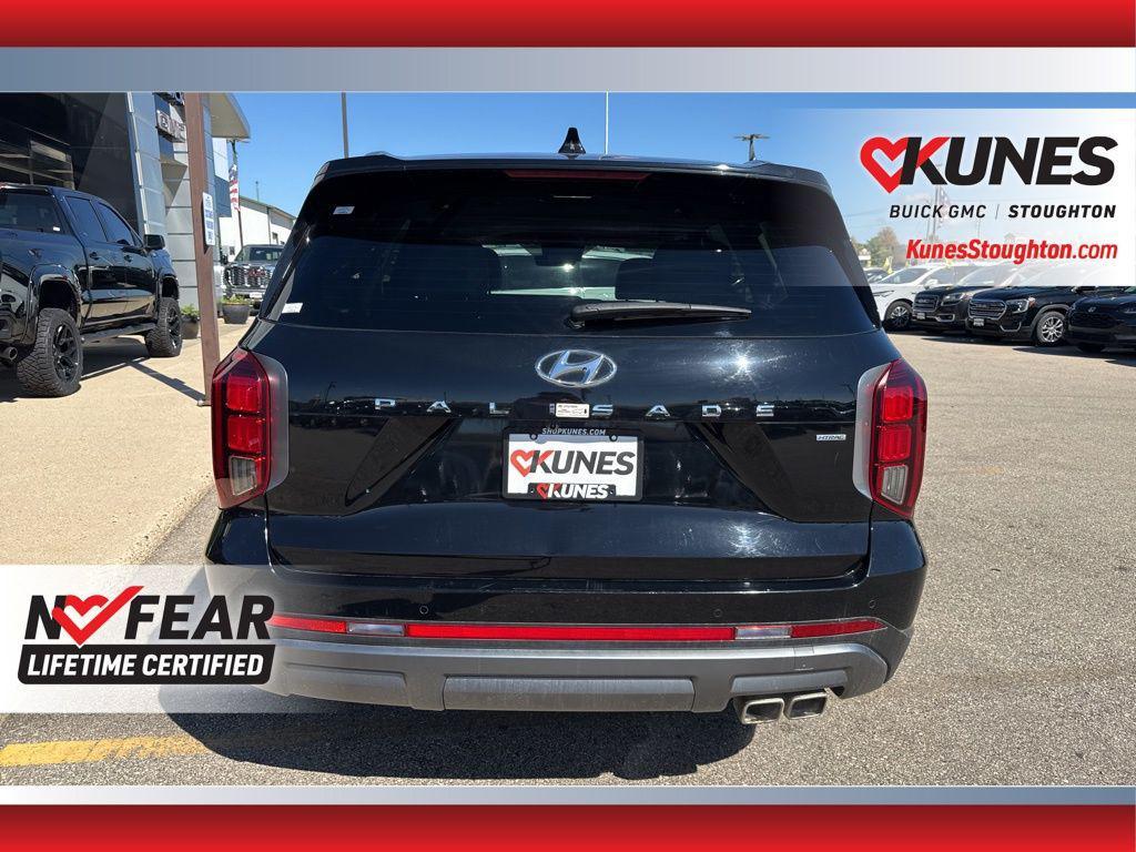 used 2024 Hyundai Palisade car, priced at $30,977