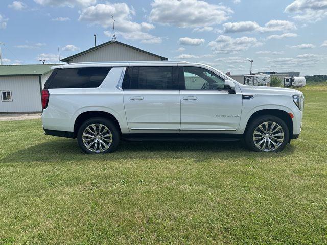 new 2024 GMC Yukon XL car, priced at $85,121