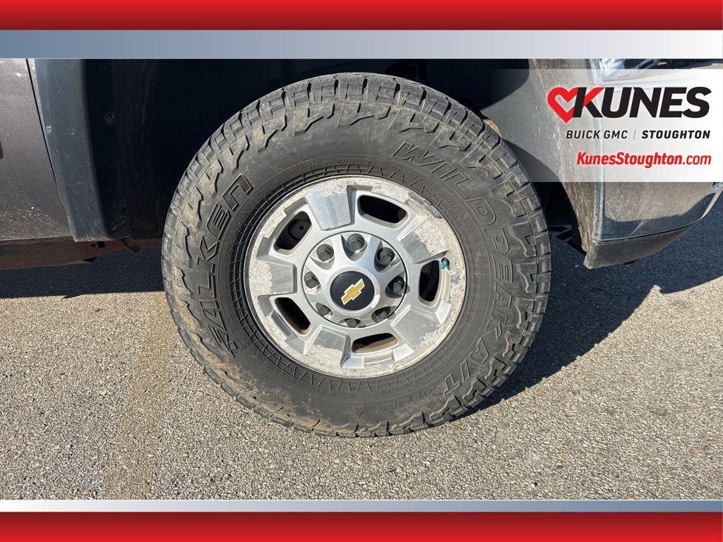 used 2011 Chevrolet Silverado 2500 car, priced at $12,477