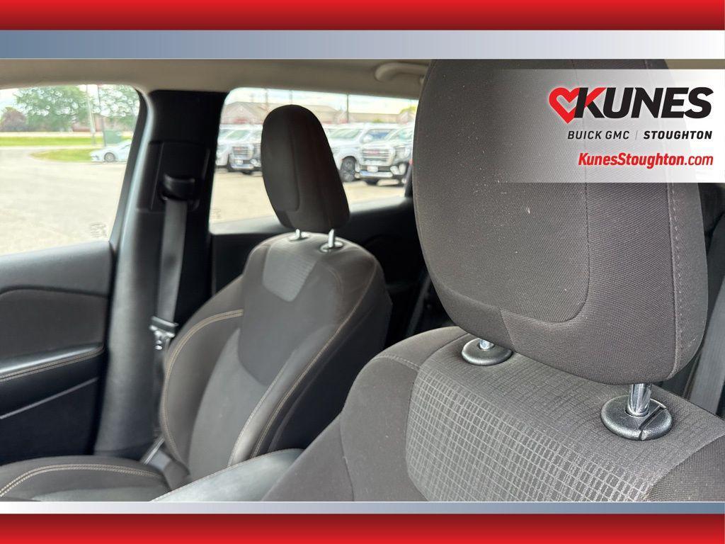 used 2016 Jeep Cherokee car, priced at $8,977