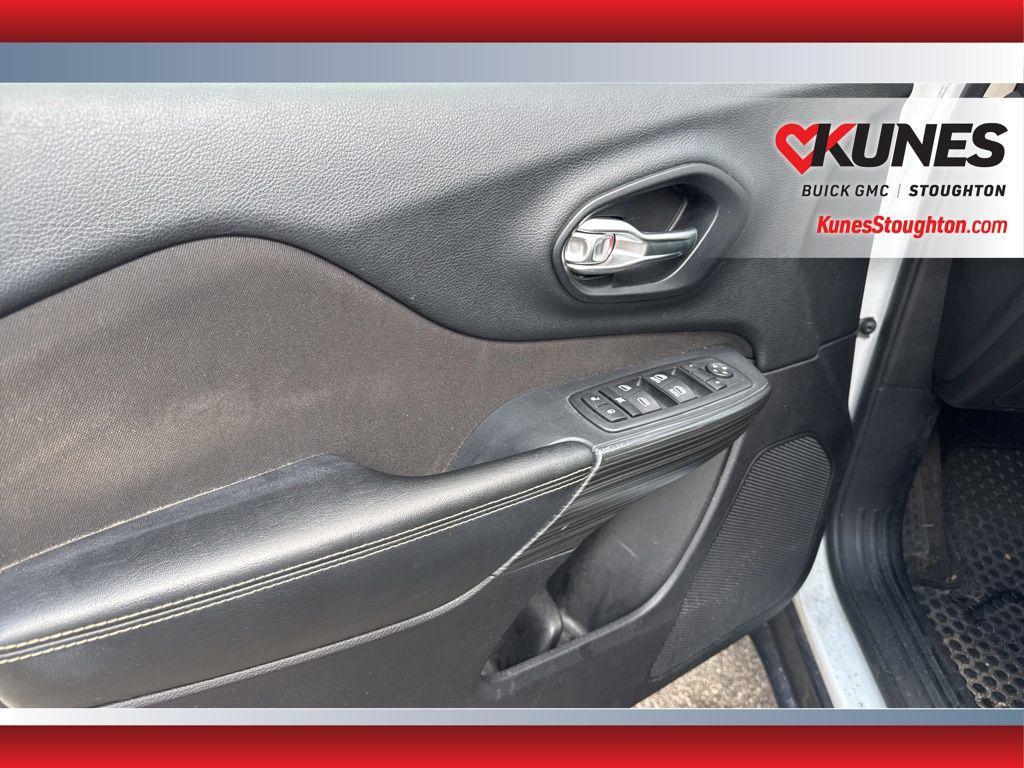 used 2016 Jeep Cherokee car, priced at $8,977