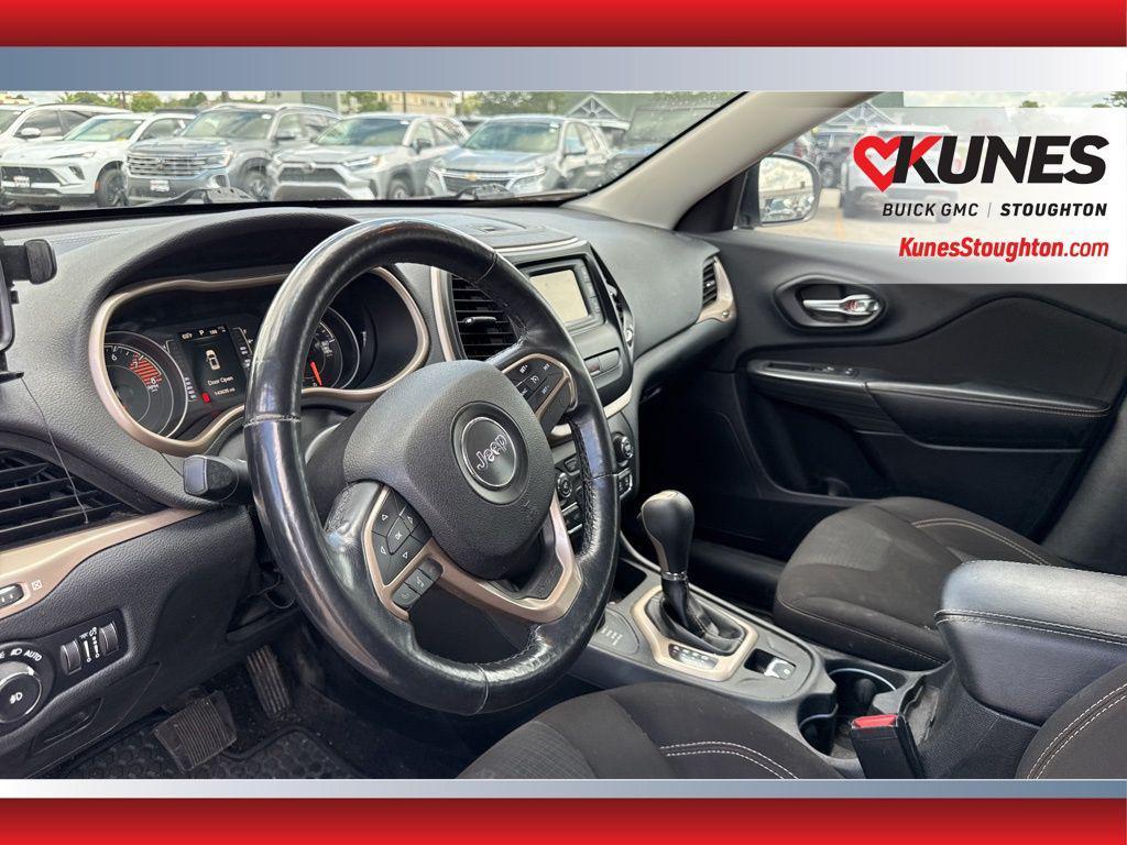 used 2016 Jeep Cherokee car, priced at $8,977