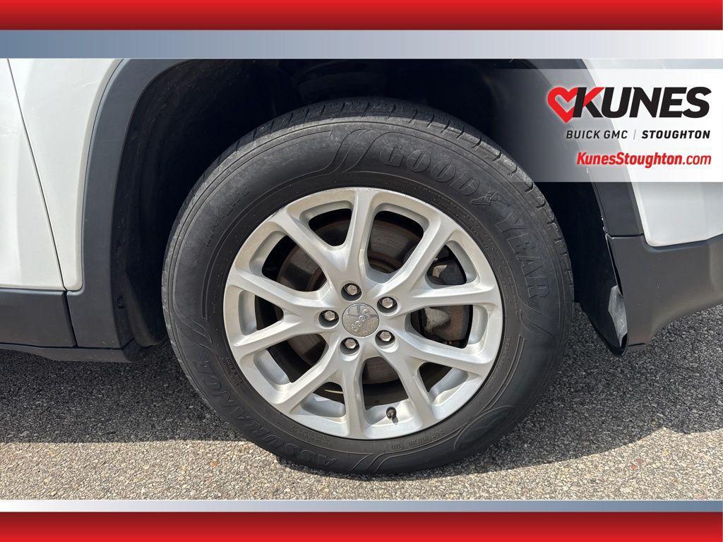 used 2016 Jeep Cherokee car, priced at $8,977