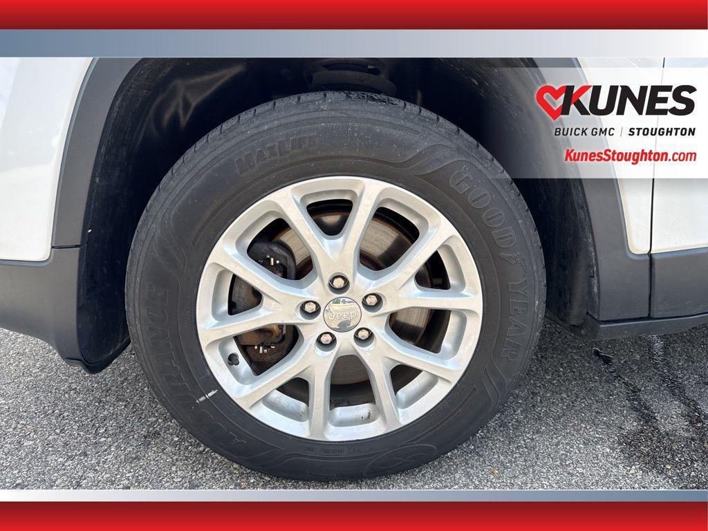 used 2016 Jeep Cherokee car, priced at $8,977