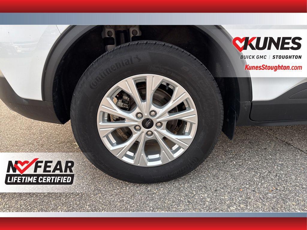 used 2024 Ford Escape car, priced at $25,477