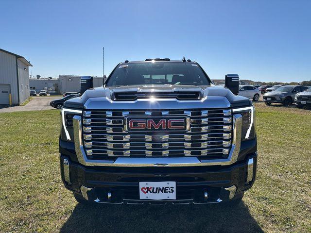 new 2025 GMC Sierra 3500 car, priced at $88,117