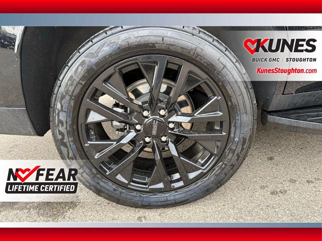 used 2025 GMC Yukon car, priced at $82,977