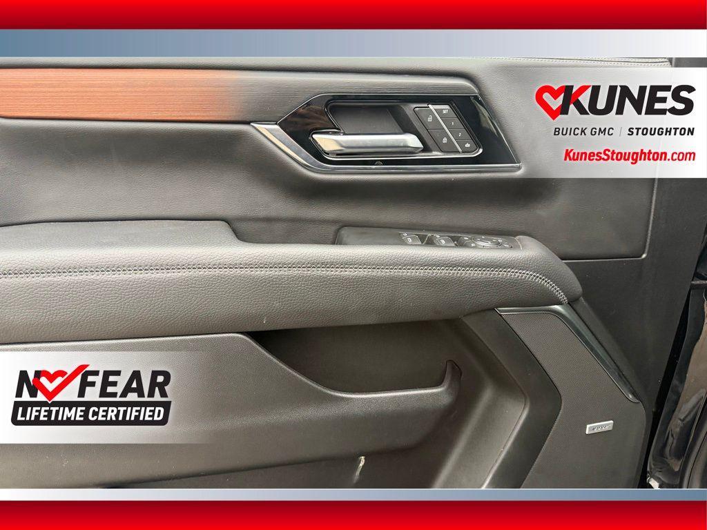 used 2025 GMC Yukon car, priced at $82,977