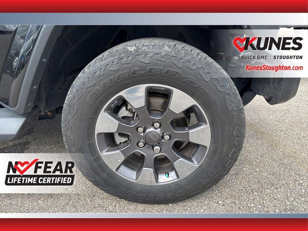 used 2018 Jeep Wrangler Unlimited car, priced at $27,977