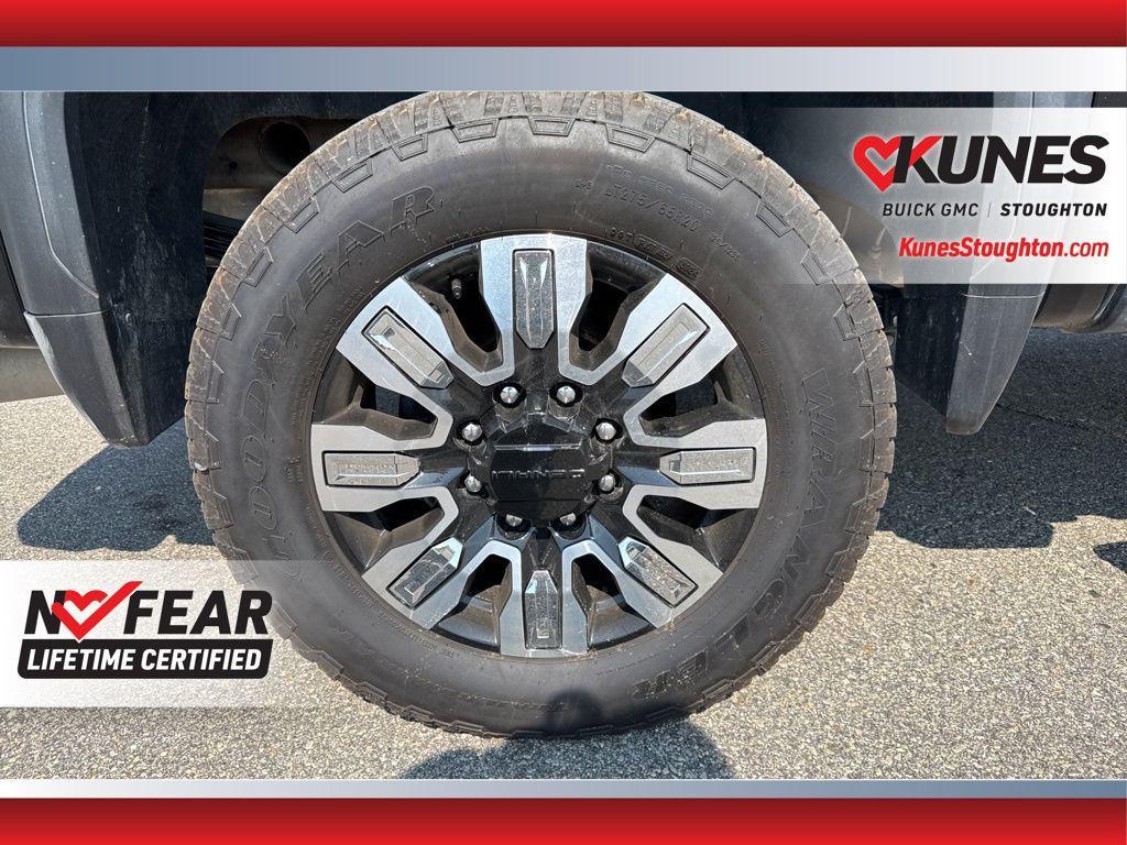 used 2025 GMC Sierra 2500 car, priced at $71,977