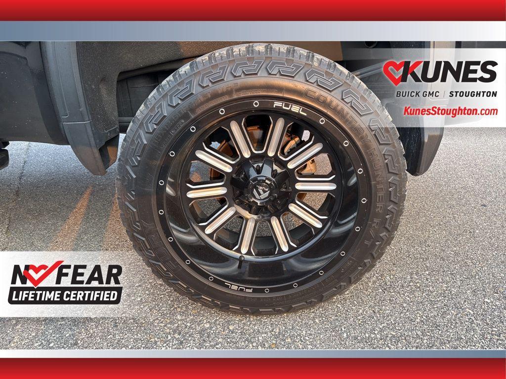 used 2020 GMC Sierra 1500 car, priced at $44,377