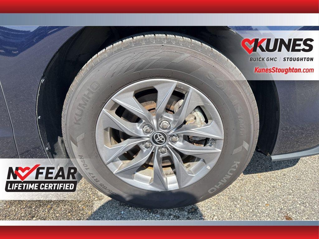 used 2024 Toyota Sienna car, priced at $40,977