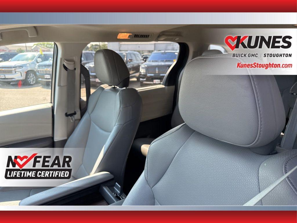 used 2024 Toyota Sienna car, priced at $40,977