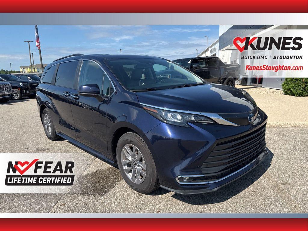 used 2024 Toyota Sienna car, priced at $40,977
