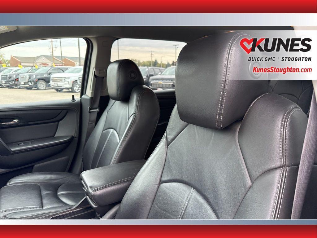 used 2015 Chevrolet Traverse car, priced at $8,977