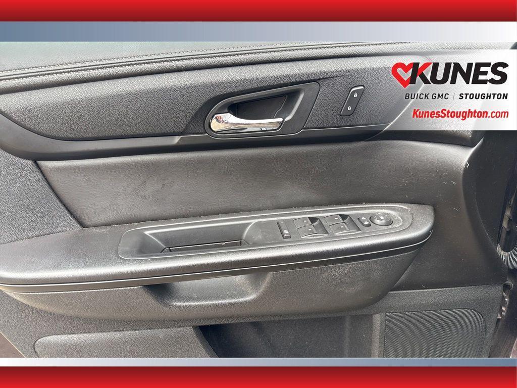 used 2015 Chevrolet Traverse car, priced at $8,977