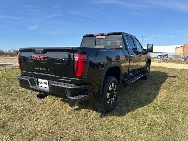 new 2024 GMC Sierra 2500 car, priced at $81,977