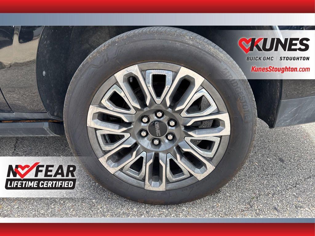 used 2023 GMC Yukon XL car, priced at $68,977