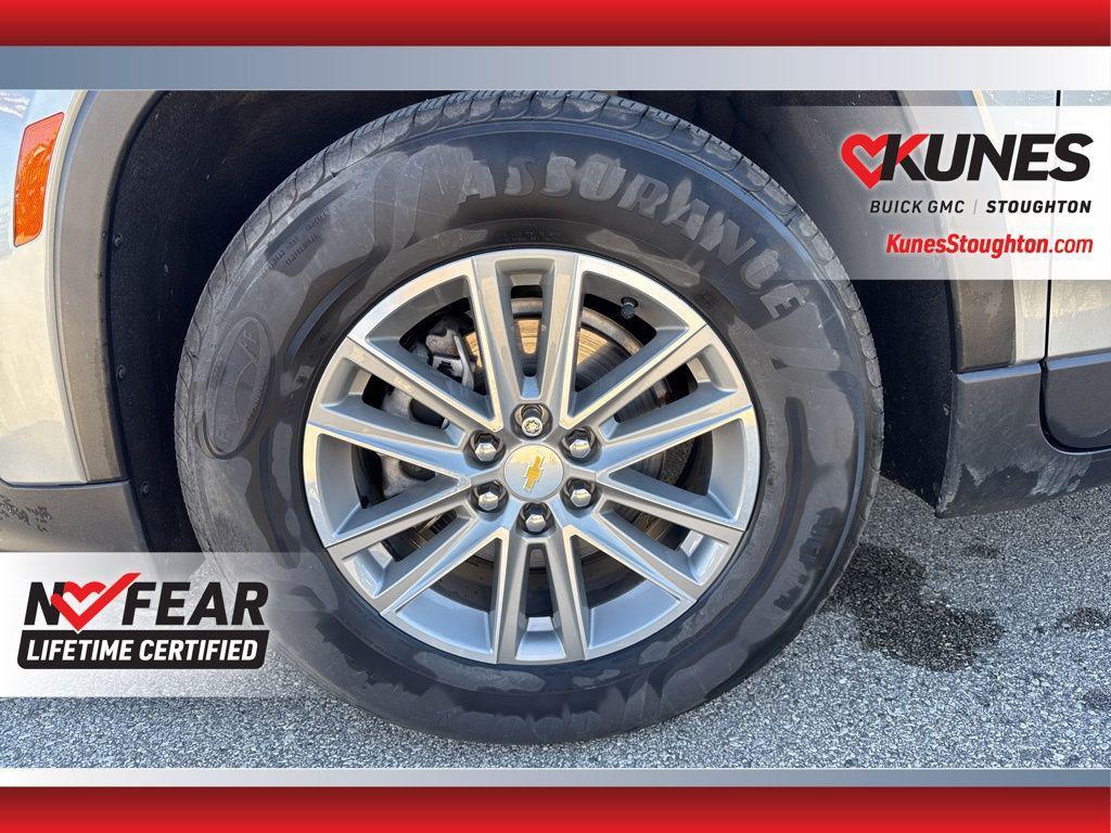 used 2023 Chevrolet Traverse car, priced at $31,977