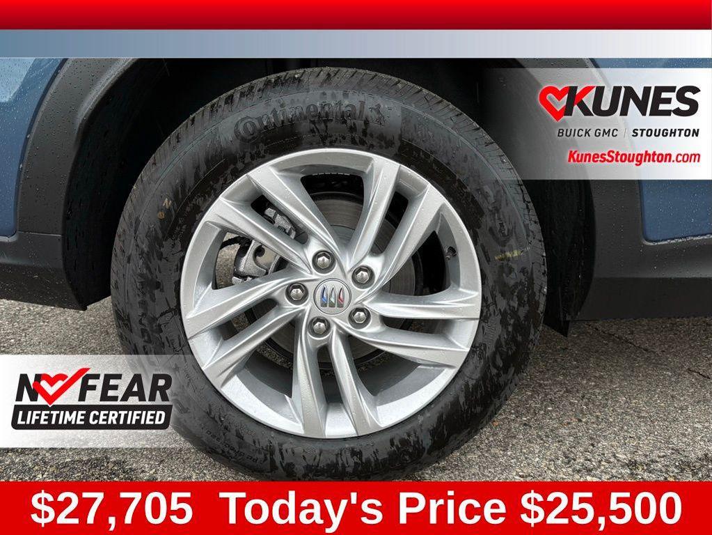 new 2025 Buick Envista car, priced at $25,500