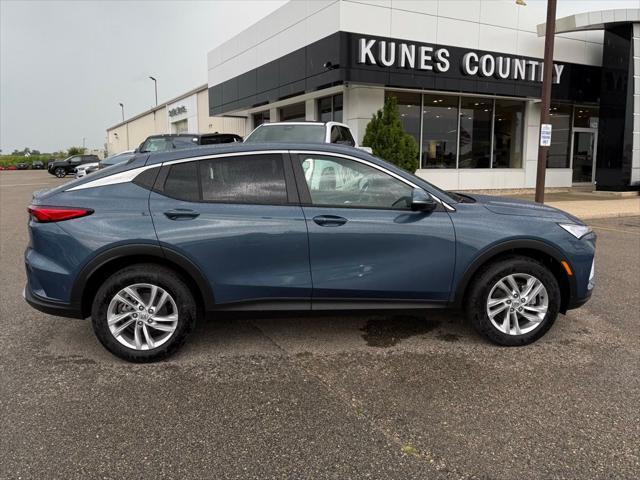 new 2025 Buick Envista car, priced at $26,725