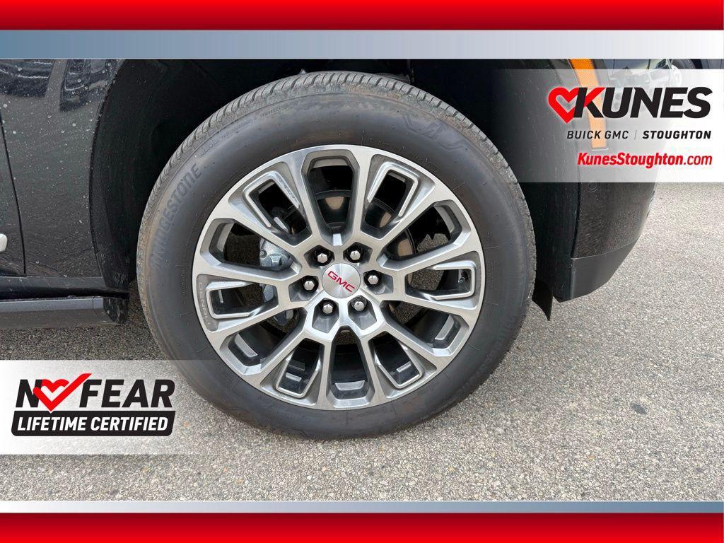 used 2025 GMC Yukon XL car, priced at $81,977