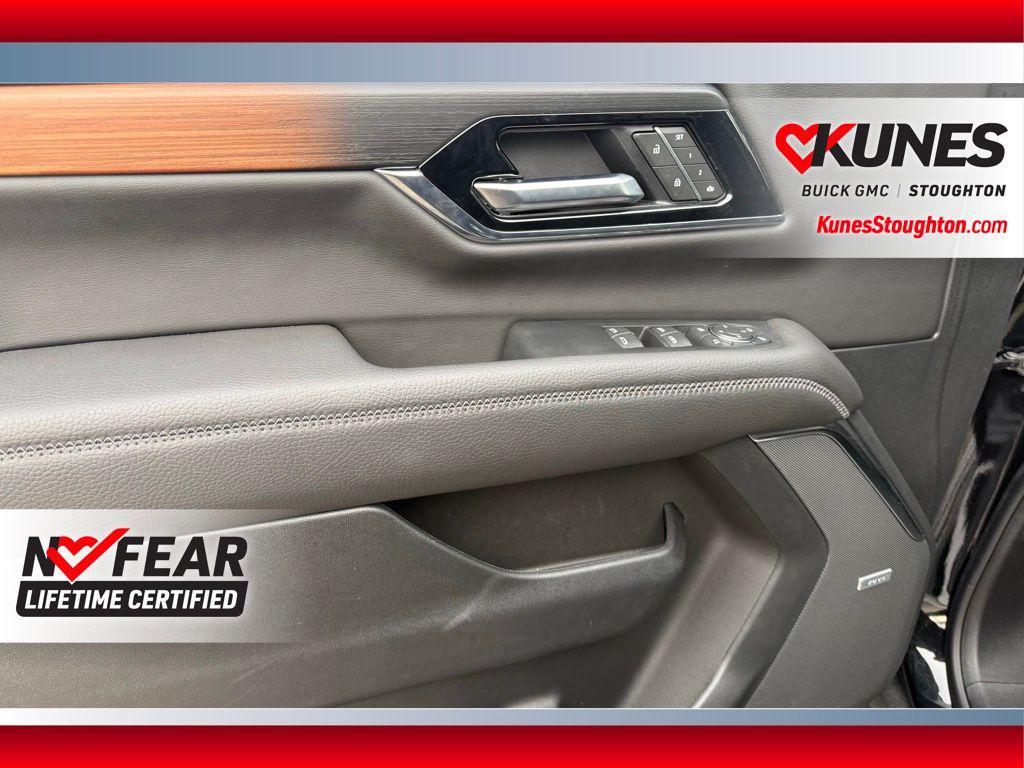 used 2025 GMC Yukon XL car, priced at $81,977