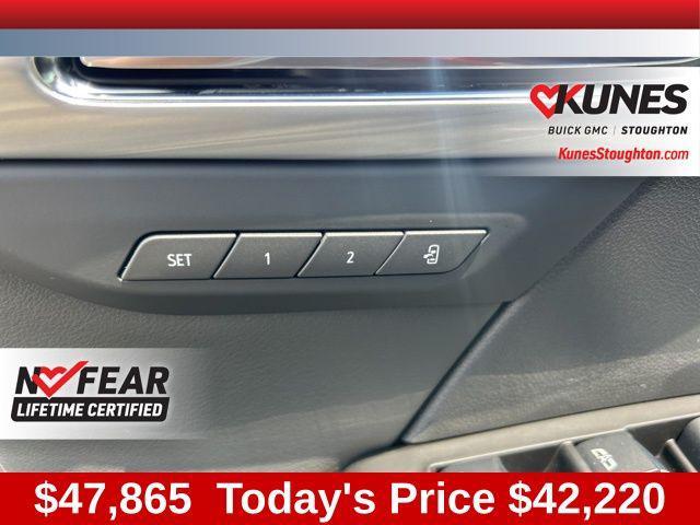 new 2025 Buick Envision car, priced at $42,220
