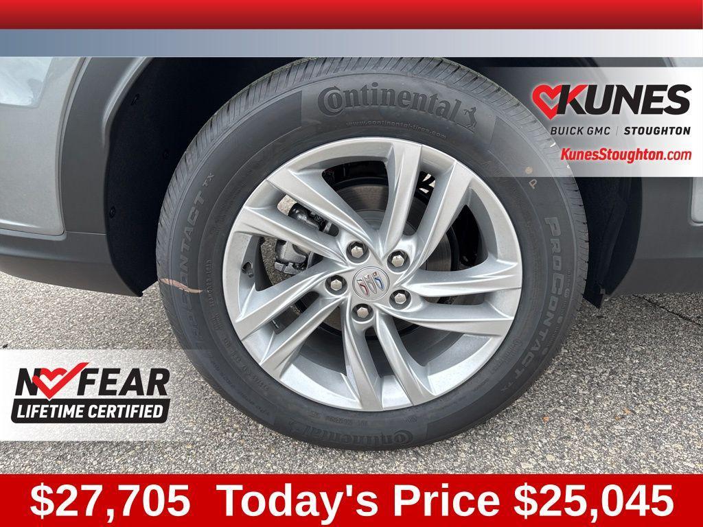 new 2025 Buick Envista car, priced at $25,045