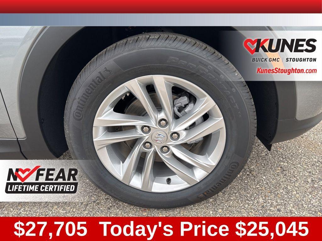 new 2025 Buick Envista car, priced at $25,045