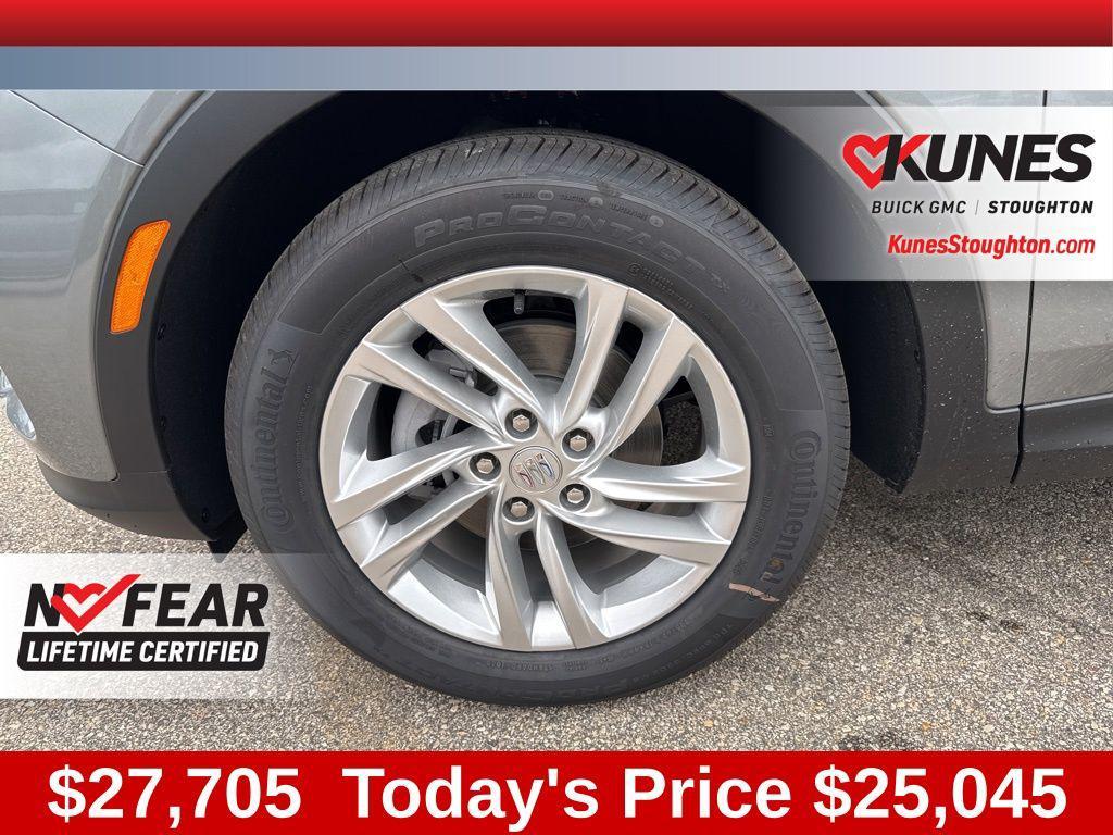 new 2025 Buick Envista car, priced at $25,045