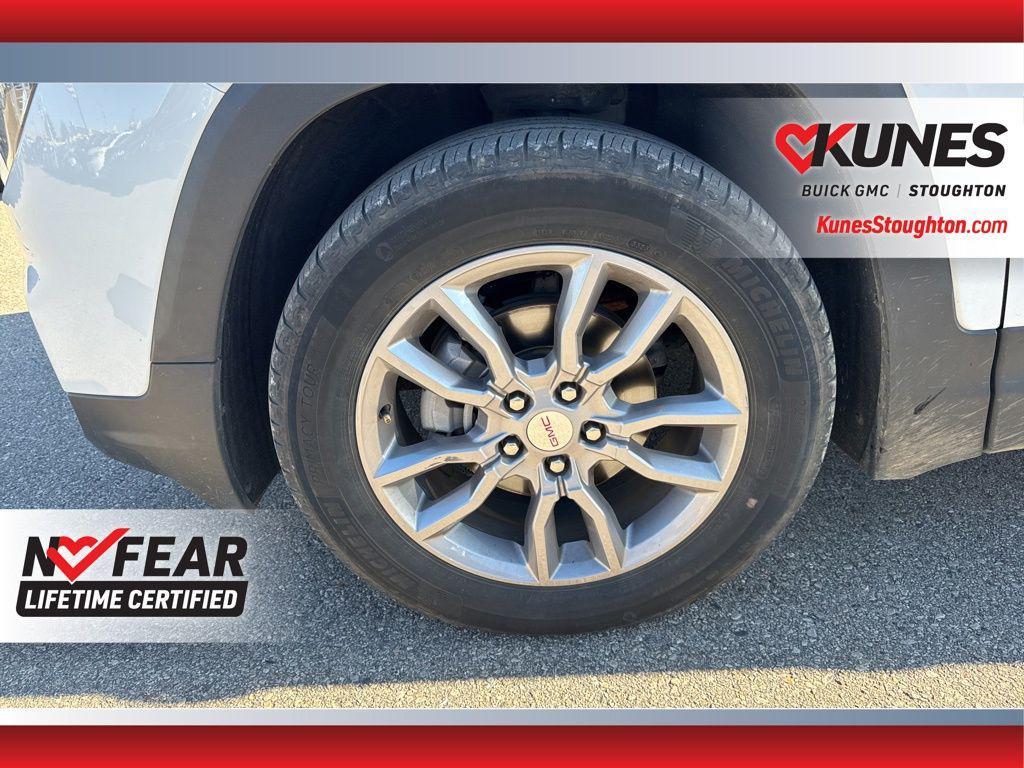 used 2024 GMC Terrain car, priced at $21,977