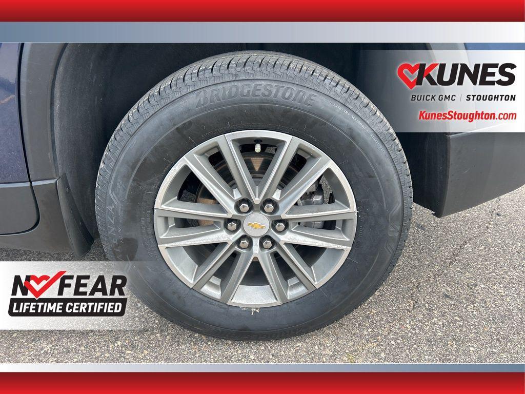 used 2023 Chevrolet Traverse car, priced at $27,777