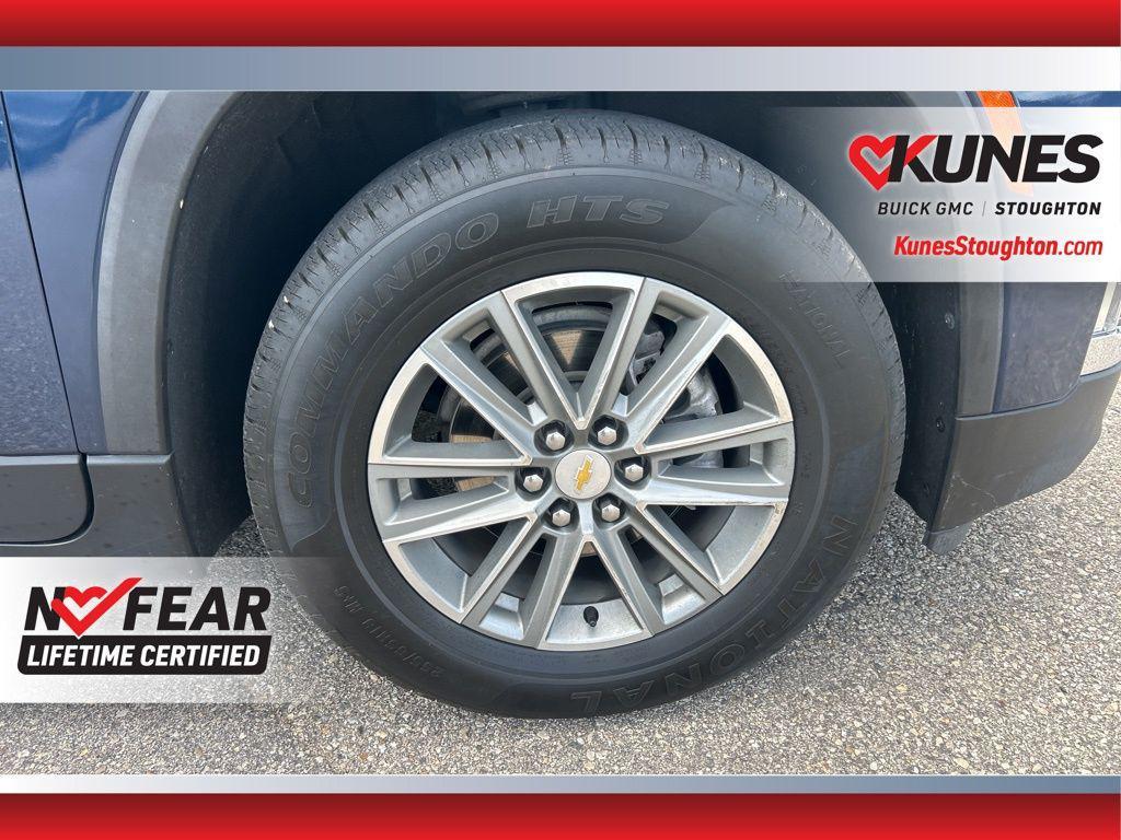 used 2023 Chevrolet Traverse car, priced at $27,777