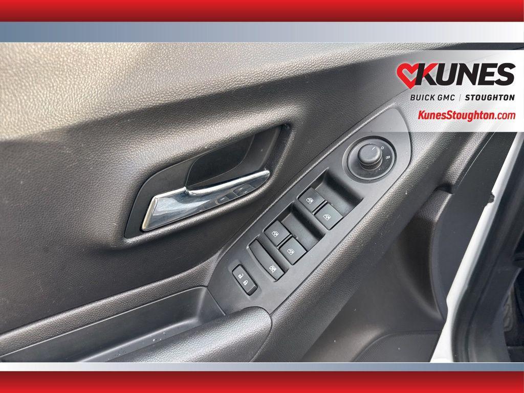 used 2020 Chevrolet Trax car, priced at $12,477