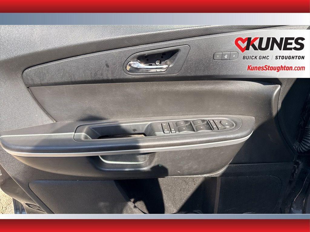 used 2009 GMC Acadia car, priced at $4,977