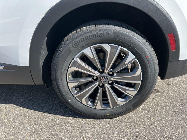 new 2025 Buick Envision car, priced at $39,155