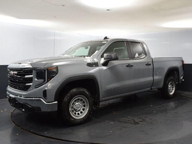 new 2025 GMC Sierra 1500 car, priced at $42,283