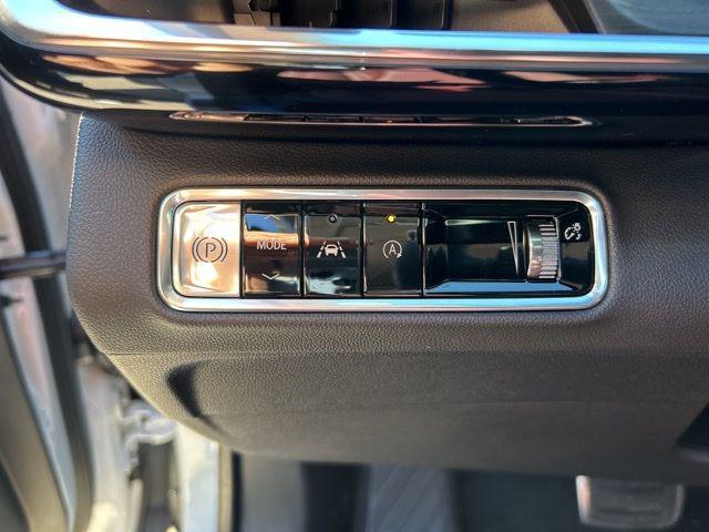 new 2025 Buick Envision car, priced at $39,735