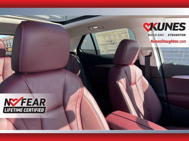new 2025 Buick Envision car, priced at $37,829
