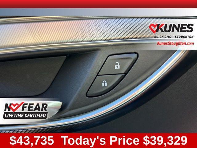 new 2025 Buick Envision car, priced at $39,329