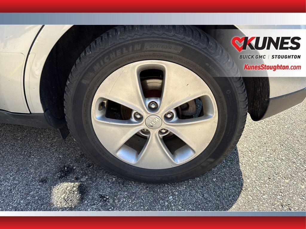 used 2014 Kia Soul car, priced at $2,277