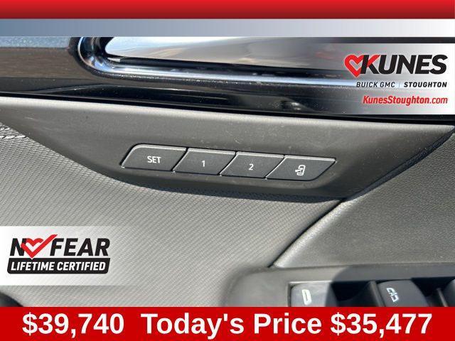 new 2025 Buick Envision car, priced at $35,477