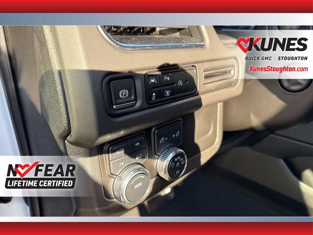used 2023 GMC Yukon car, priced at $48,977