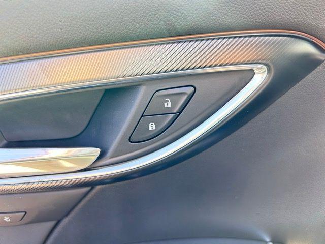 new 2025 Buick Envision car, priced at $39,985