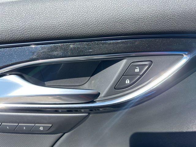 new 2025 Buick Envision car, priced at $36,740